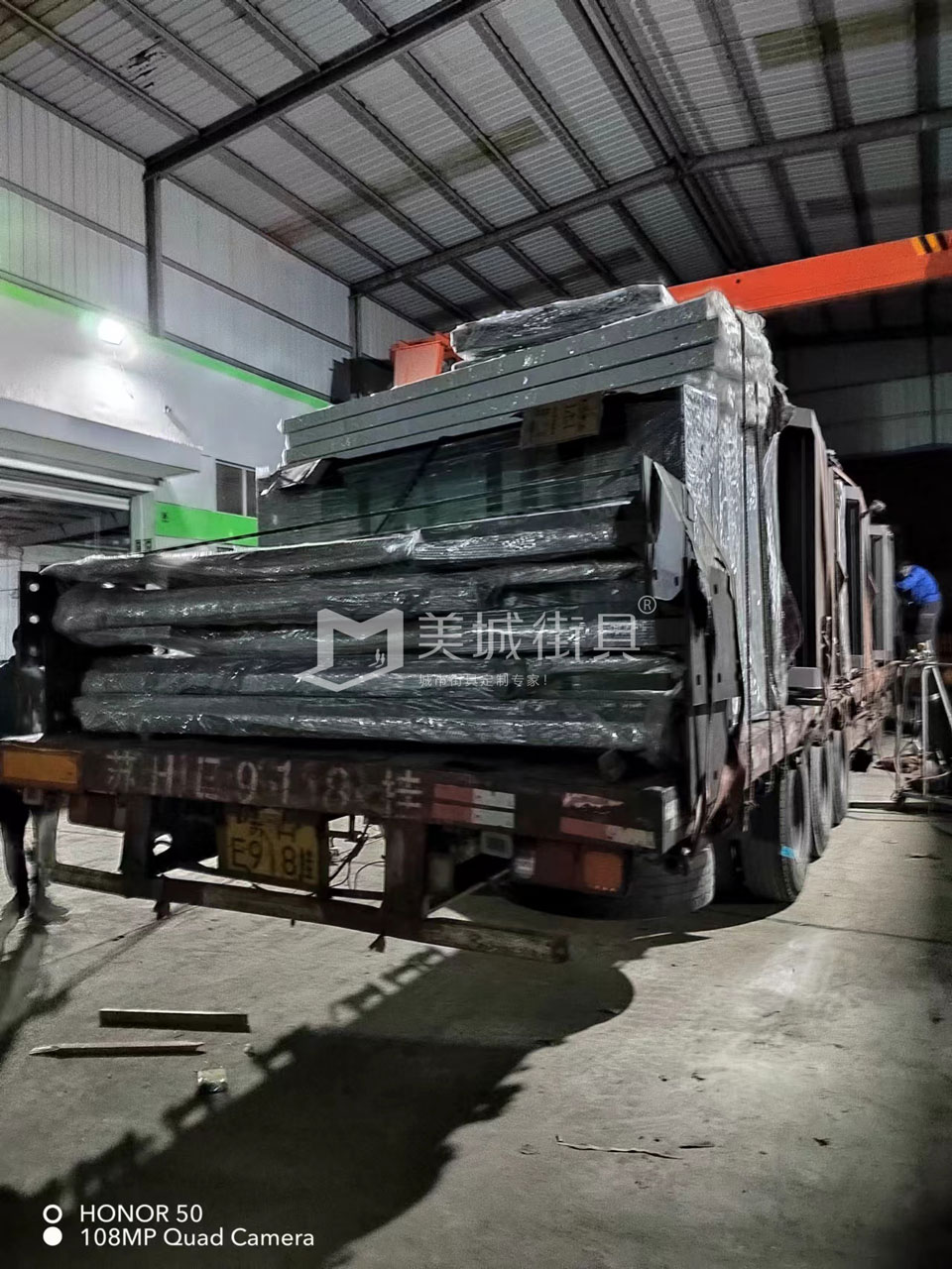 2022.10.18美城街具供應(yīng)臺州第三、四車候車亭發(fā)貨記錄